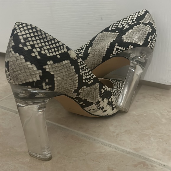 Nine West Pumps - Picture 3 of 9